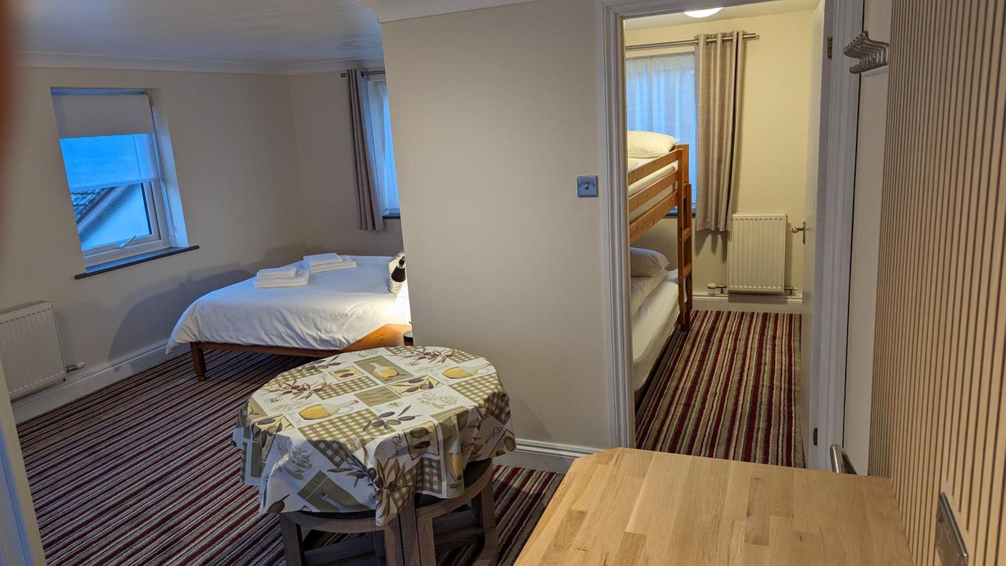 Ivybridge Guesthouse Fishguard Eksteriør billede